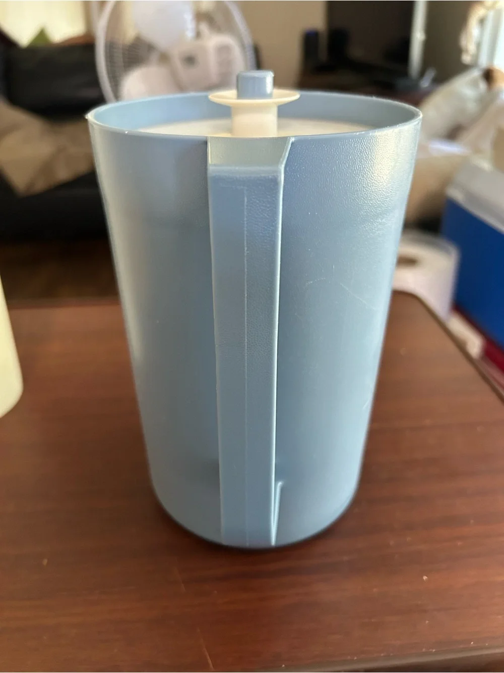 Vintage Tupperware light blue 2 quart drink container with push button lid